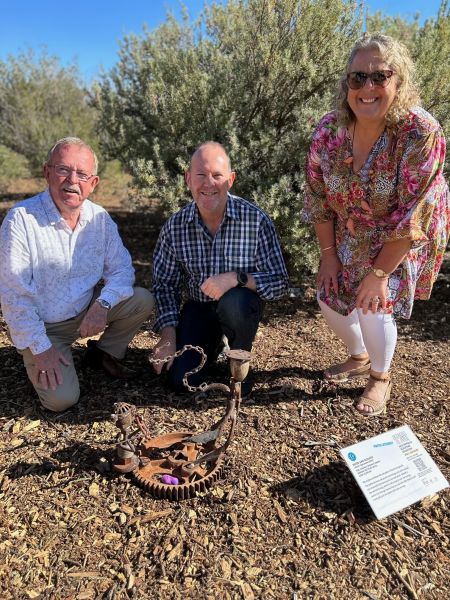 Geoff Brock MP, John Banks CEO Port Augusta City Council and Mayor Linley Shine with David and Goliath by Benjamin Cowey Youth Category